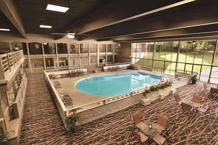 Pool 19 of 37